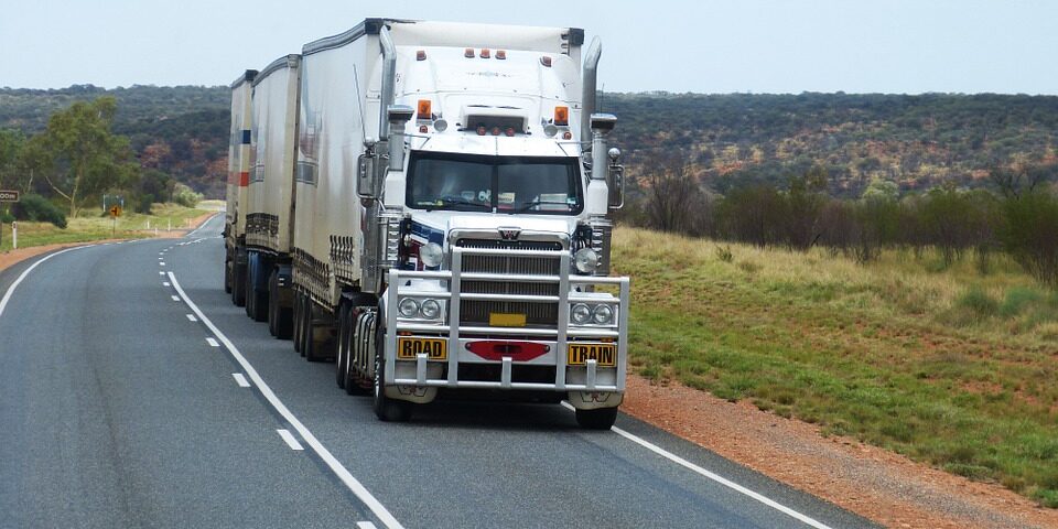 semi-trailers-534577_960_720