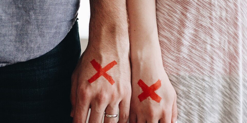 hands-1246170_960_720